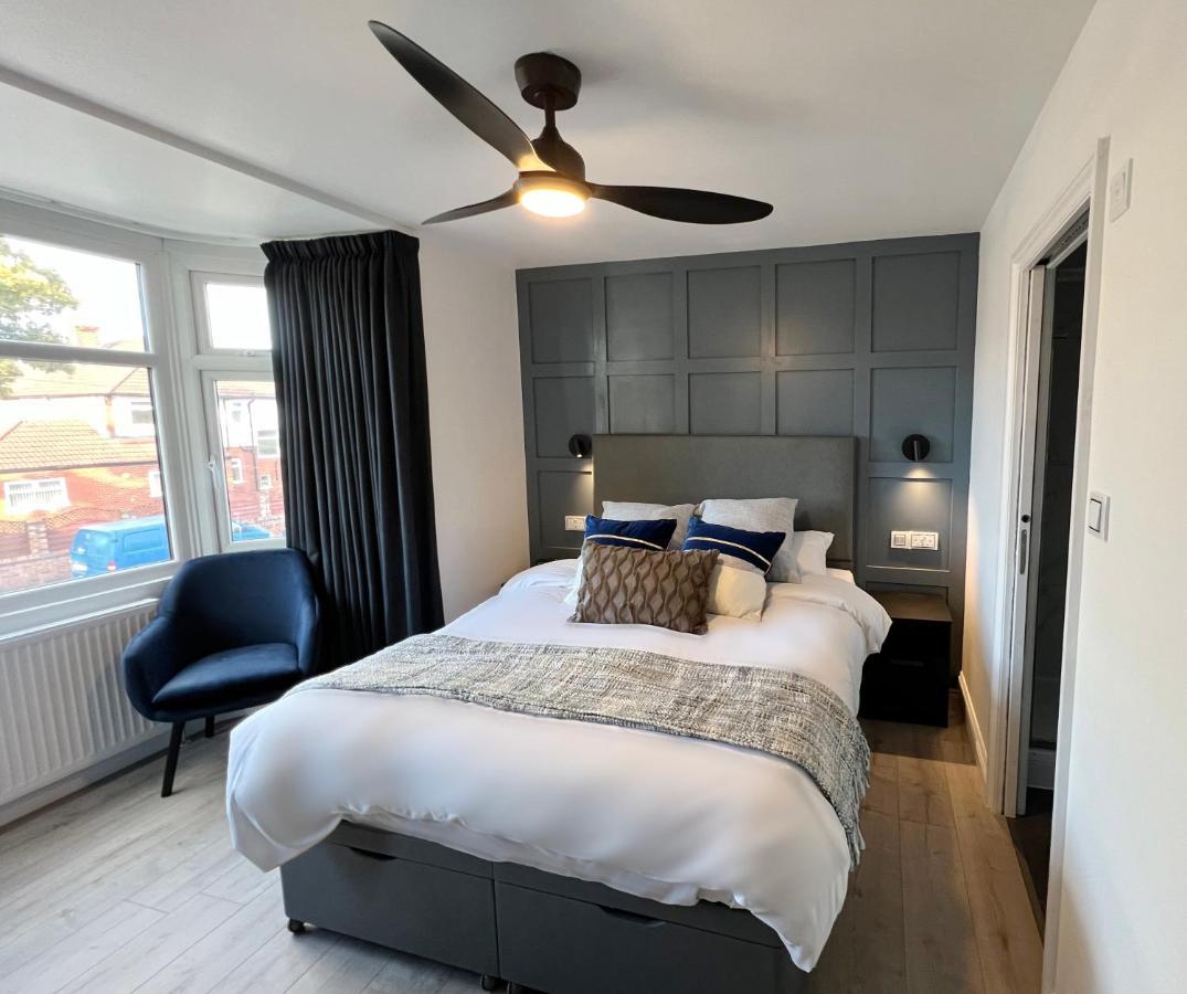 United Home B&B Салфорд Екстериор снимка