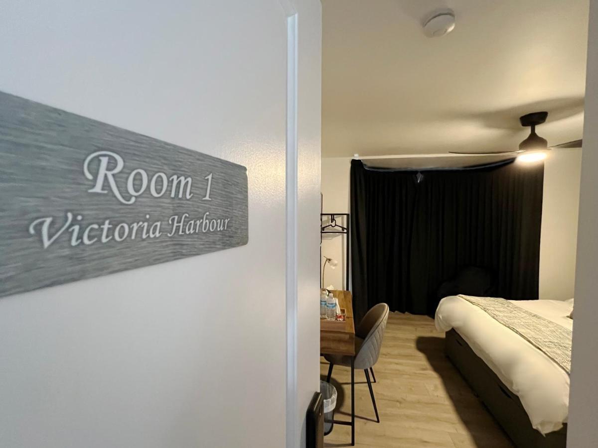 United Home B&B Салфорд Екстериор снимка